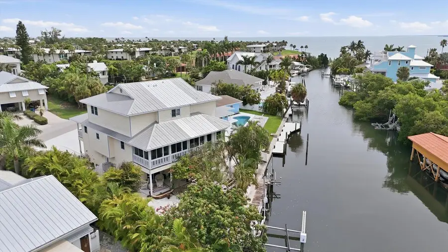 505 59th Street, Bradenton Beach, FL 34217 - #3