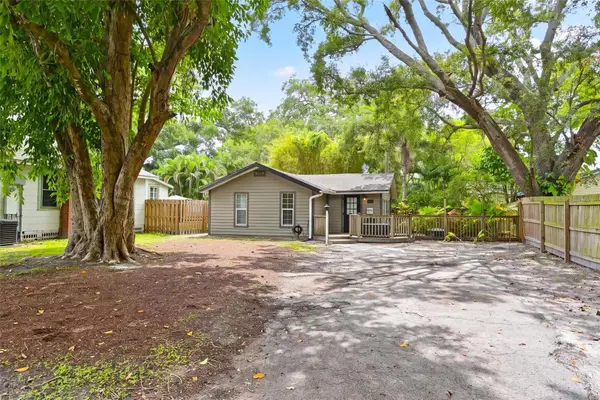 2212 11th Avenue W, BRADENTON, FL 34205