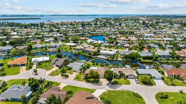 4612 Coral Lake Drive, BRADENTON, FL 34210