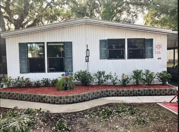 900 Aqua Isles Boulevard #B21, LABELLE, FL 33935
