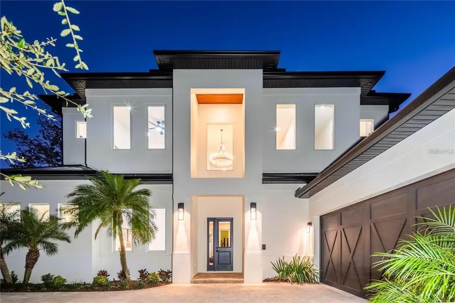 2420 Floyd Street, Sarasota, FL 34239 - #2