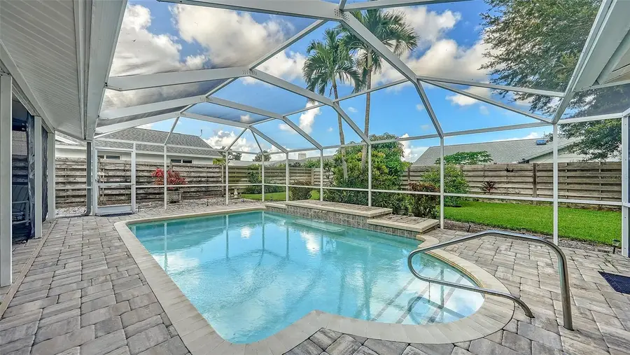 4494 Diamond Circle E, Sarasota, FL 34233 - #3