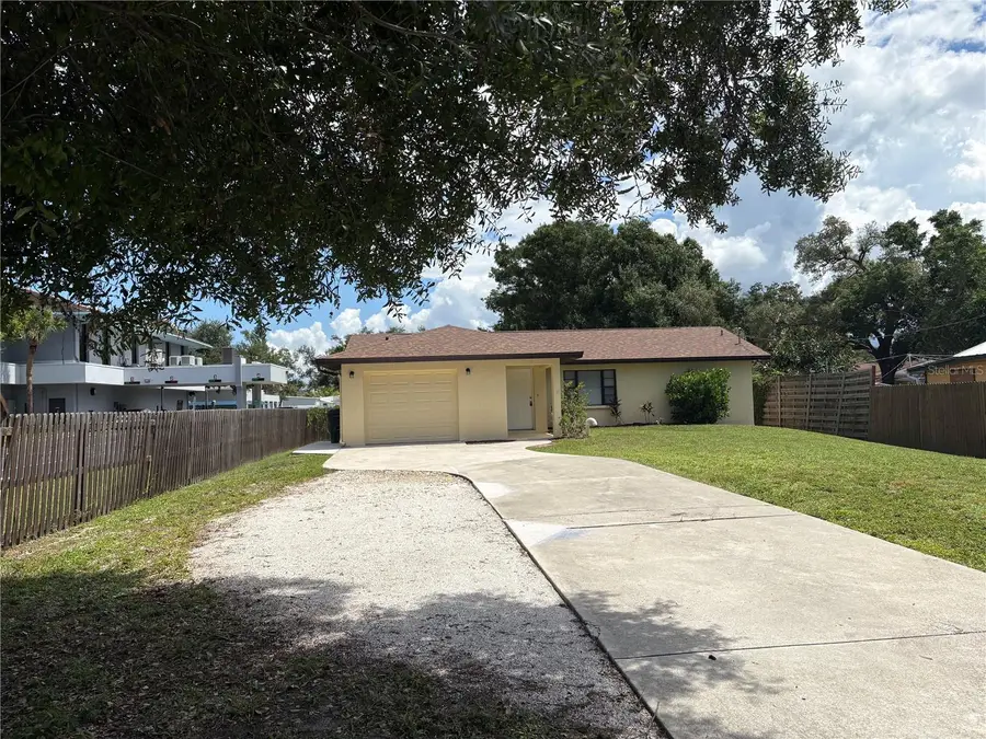 3927 Worcester Road, Sarasota, FL 34231 - #2