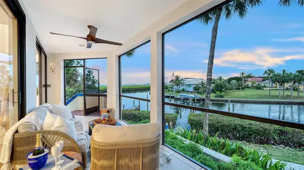 1916 Harbourside Drive #804, LONGBOAT KEY, FL 34228