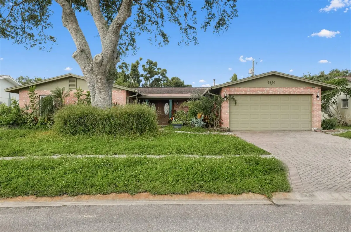 6450 31st Terrace N, Saint Petersburg, FL 33710 - #1