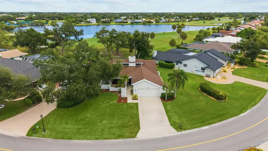 3659 Torrey Pines Boulevard, Sarasota, FL 34238 - #2