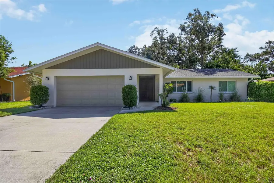 4825 Huntleigh Drive, Sarasota, FL 34233 - #2