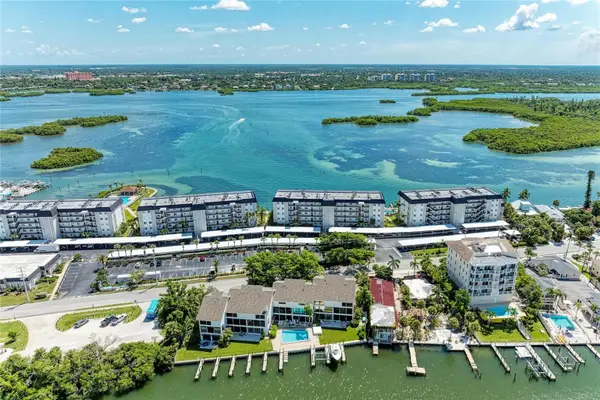 8977 Midnight Pass Road #219, SARASOTA, FL 34242