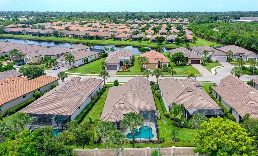 8716 Amaretto Avenue, Sarasota, FL 34238 - #3