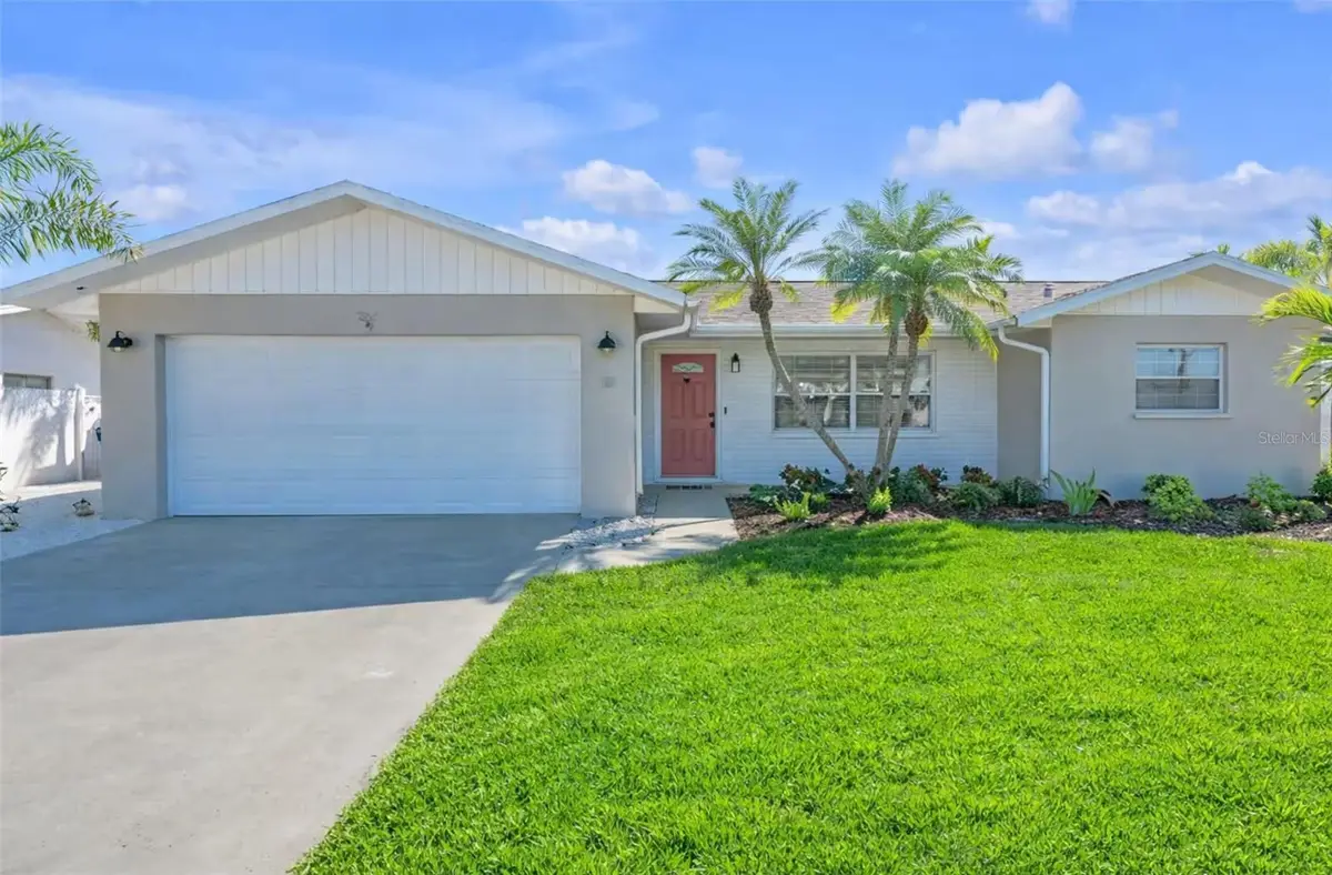 5211 17th Avenue W, Bradenton, FL 34209 - #1