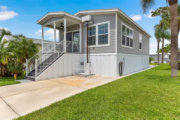 44 Crown Point Drive, NOKOMIS, FL 34275