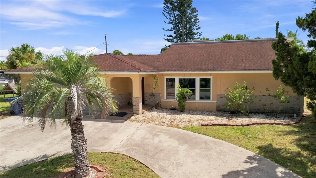 352 Lake Road, Venice, FL 34293 - #1