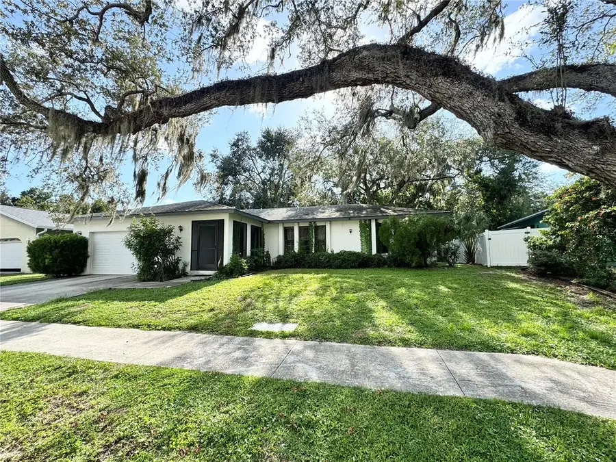 2558 Wood Oak Drive, Sarasota, FL 34232 - #2