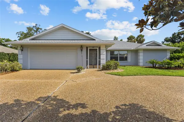 5717 Timber Lake Circle, SARASOTA, FL 34243