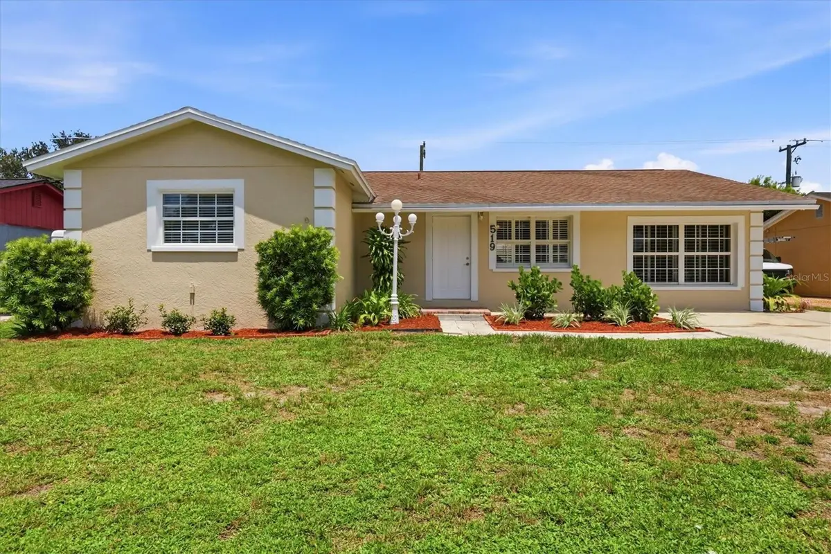 519 65th Avenue W, Bradenton, FL 34207 - #1
