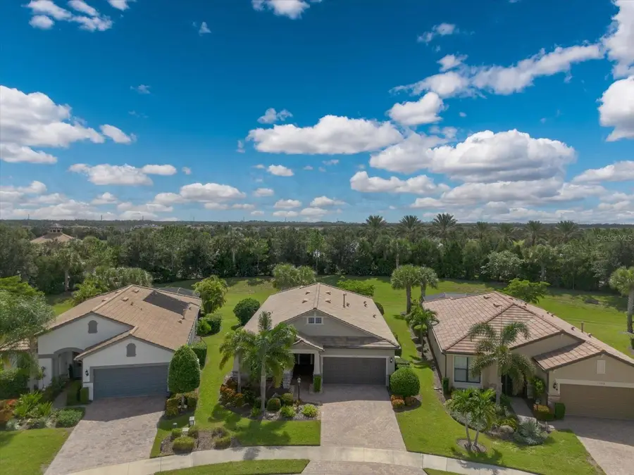 17210 Seaford Way, Lakewood Ranch, FL 34202 - #2