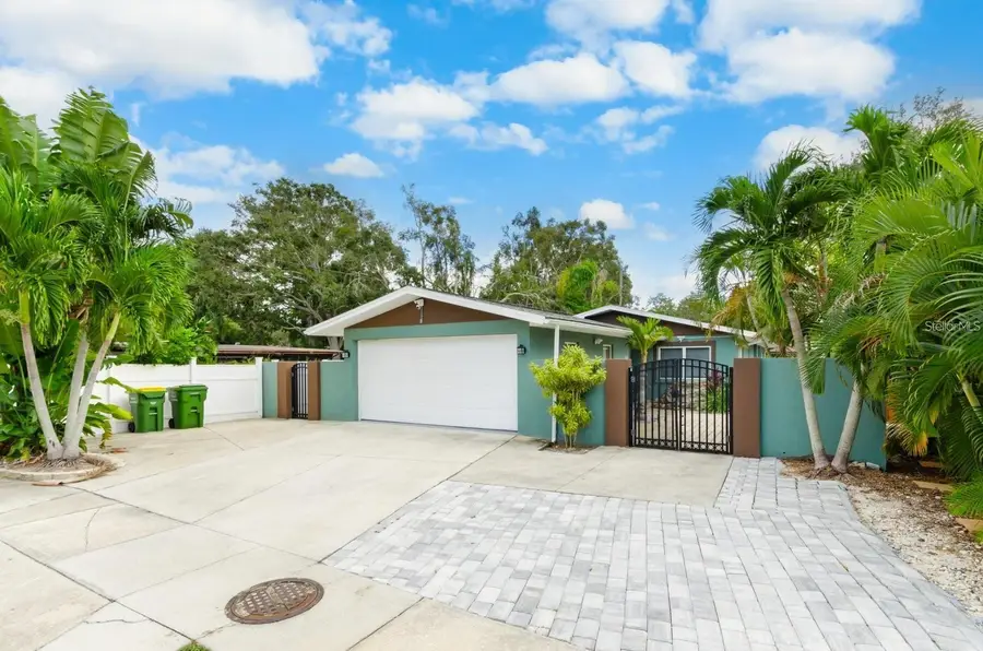 2598 Wood Street, Sarasota, FL 34237 - #2