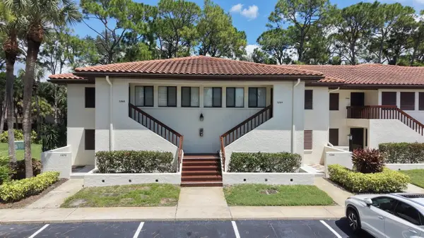 5264 Lake Village Drive #48, SARASOTA, FL 34235