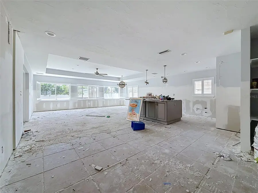 2010 Bayou Grande Boulevard Ne, Saint Petersburg, FL 33703 - #2