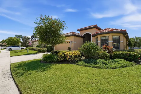8155 Stirling Falls Circle, SARASOTA, FL 34243