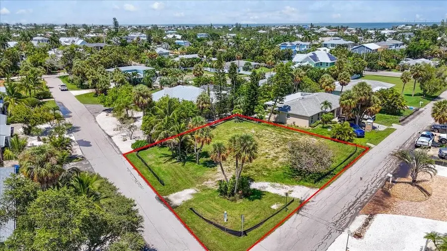 302 73rd Street, Holmes Beach, FL 34217 - #2