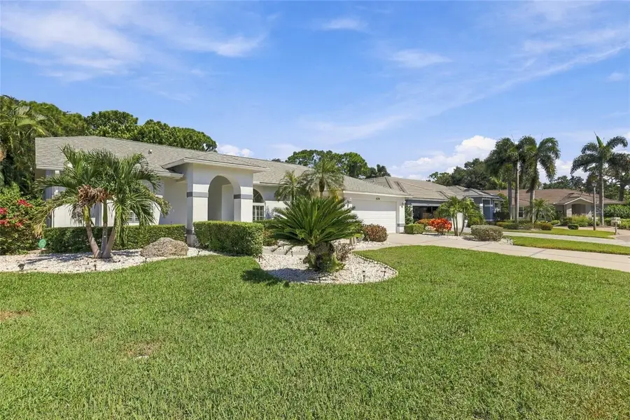 4304 Balmoral Way, Sarasota, FL 34238 - #3