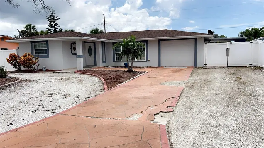 3100 Lake Ridge Drive, Sarasota, FL 34237 - #2