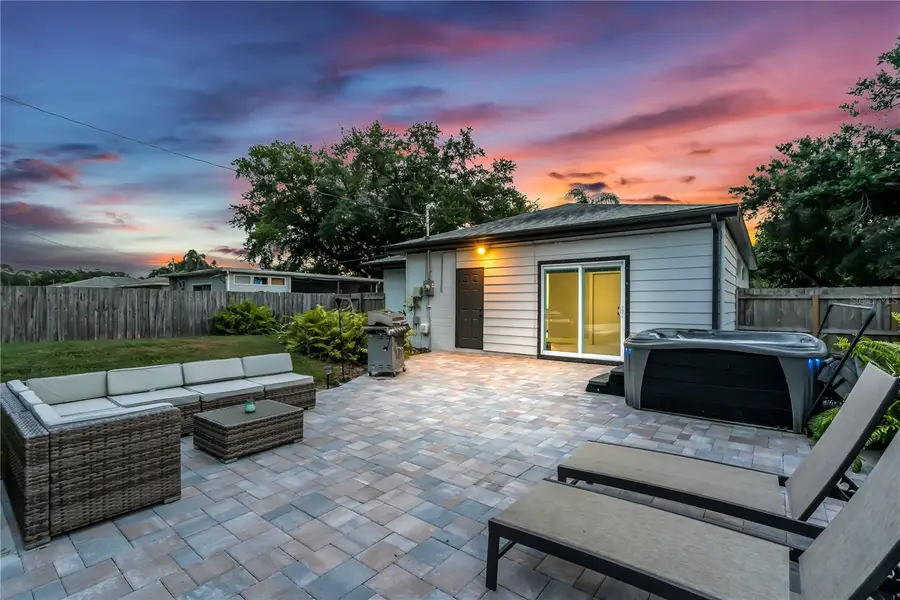 3231 New England Street, Sarasota, FL 34231 - #2