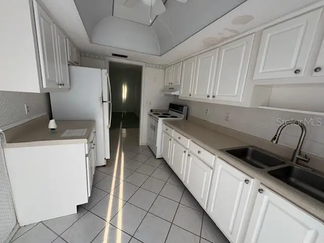 6259 Green View Circle #108, Sarasota, FL 34231 - #3