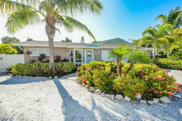 205 82nd Street, HOLMES BEACH, FL 34217