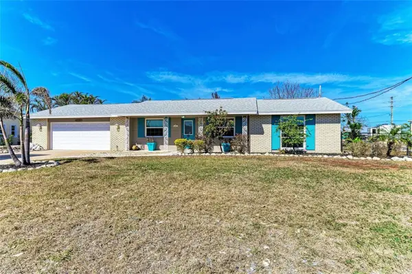 609 Foxworth Lane, HOLMES BEACH, FL 34217