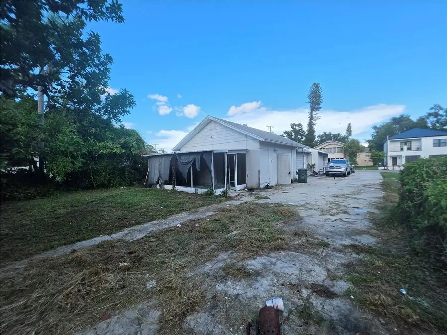 1222 17th Street W, Bradenton, FL 34205 - #2