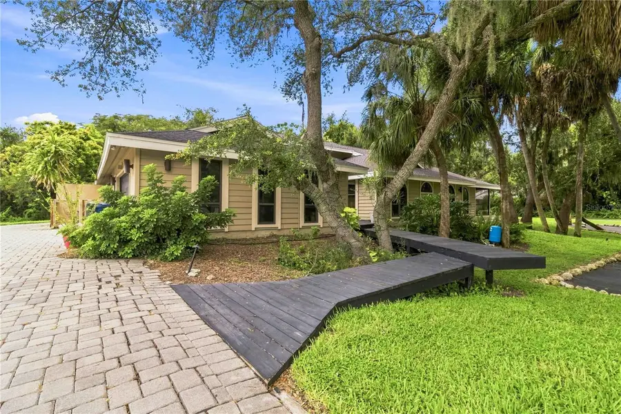 902 Drakeswood Court, Sarasota, FL 34232 - #2