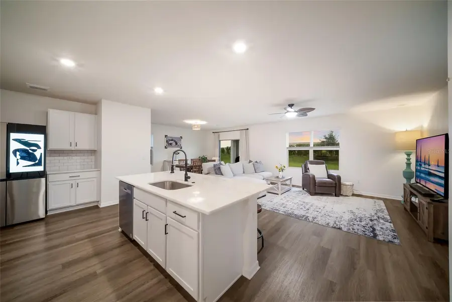 3471 Hilltop Circle, Bradenton, FL 34211 - #2