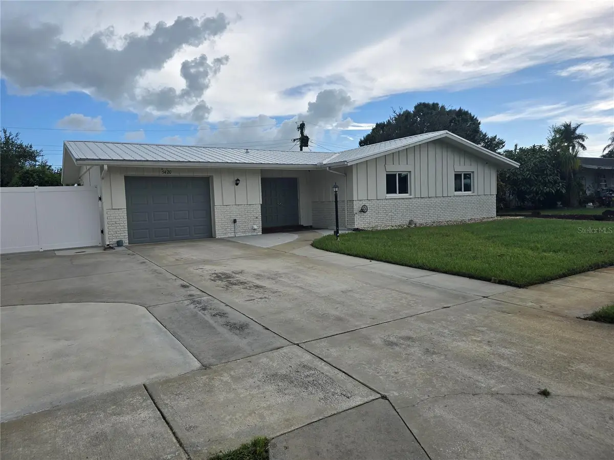 5420 Starwood Place, Sarasota, FL 34232 - #1