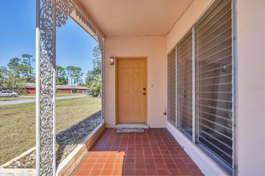 2538 Lakeshore Circle, Port Charlotte, FL 33952 - #2