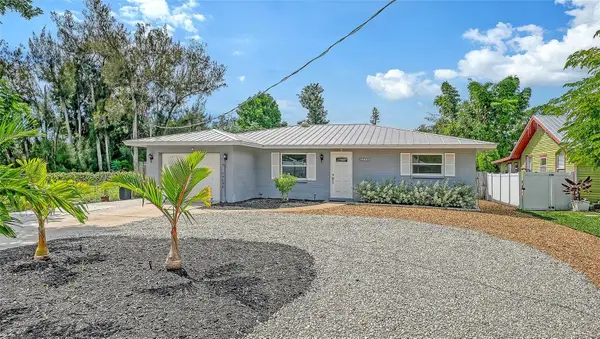 4090 Groveland Avenue, SARASOTA, FL 34231