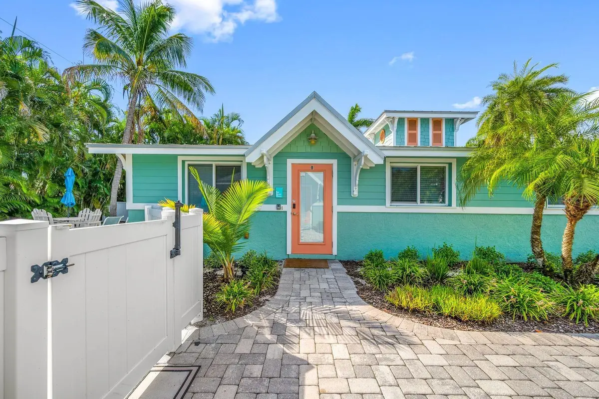 3007 Avenue E #B, Bradenton Beach, FL 34217 - #1