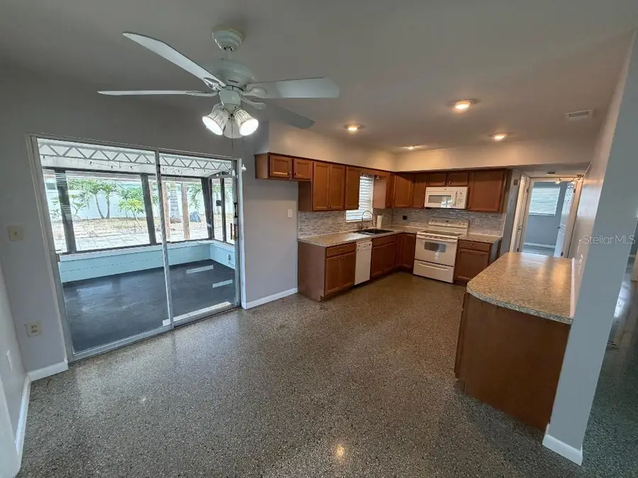 6017 43rd Avenue N, Saint Petersburg, FL 33709 - #3