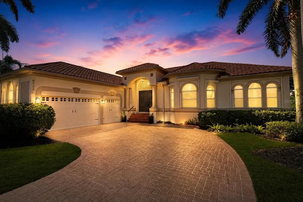 8723 S Lake Circle, Fort Myers, FL 33908 - #1