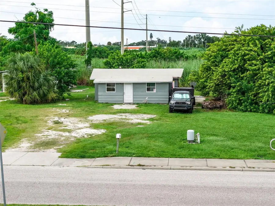 2305 Mango Avenue, Sarasota, FL 34234 - #2