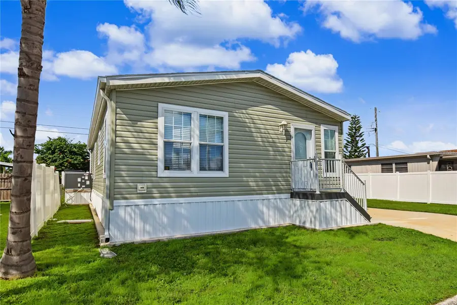 919 50th Avenue W, Bradenton, FL 34207 - #2