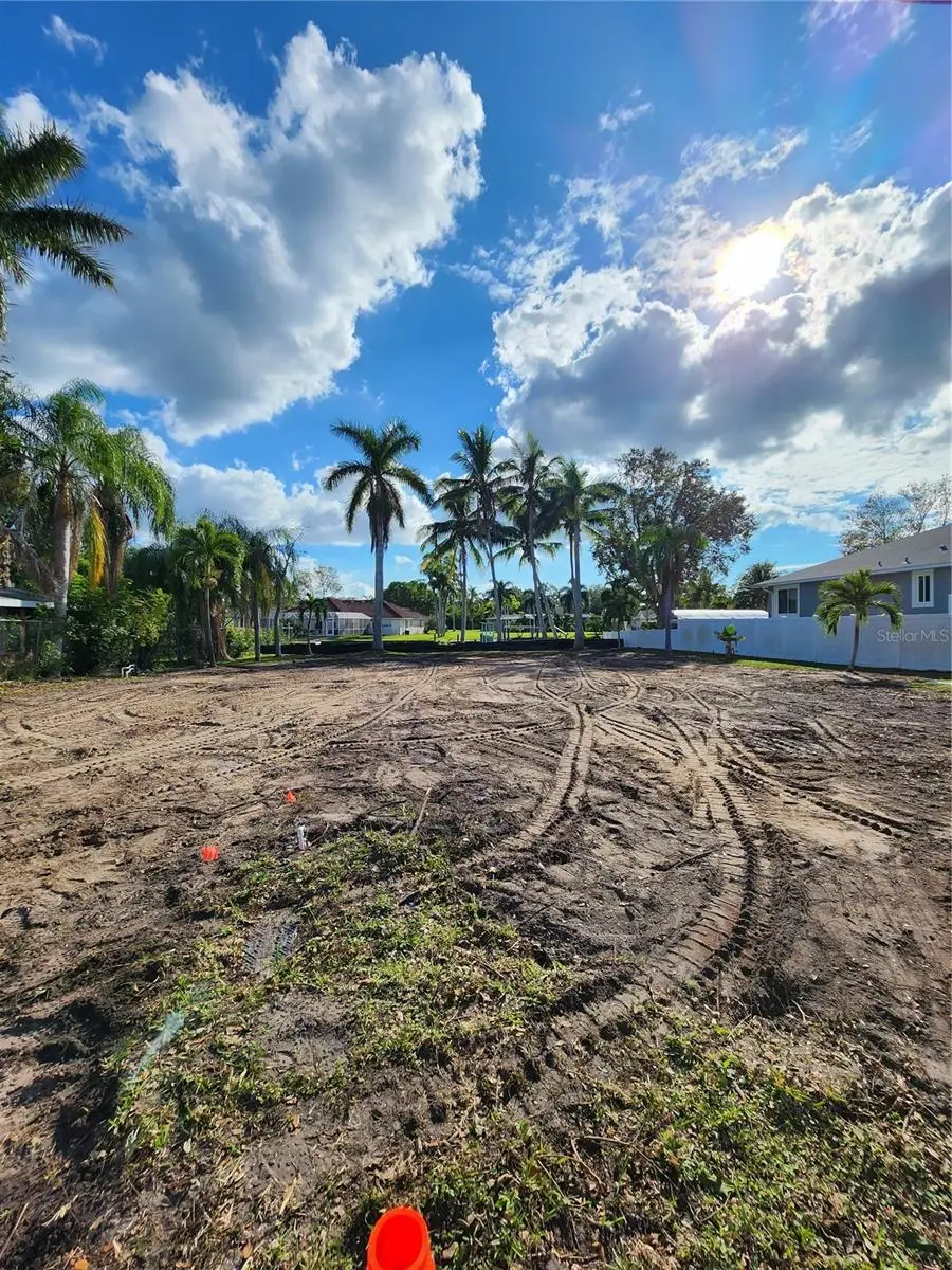 6915 9th Avenue Nw, Bradenton, FL 34209 - #1