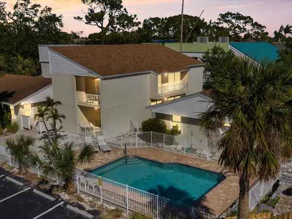 6451 Elmwood Avenue #H, SARASOTA, FL 34231