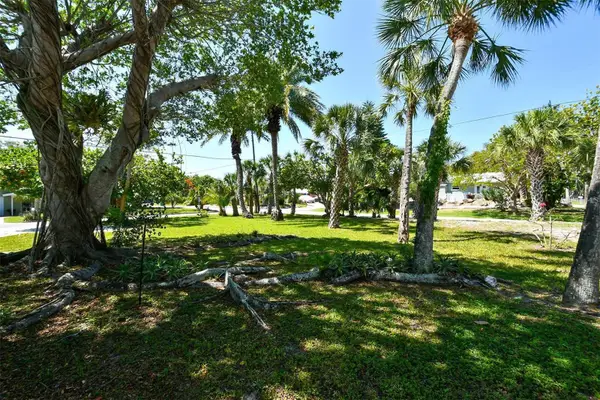 641 Fox Street, LONGBOAT KEY, FL 34228