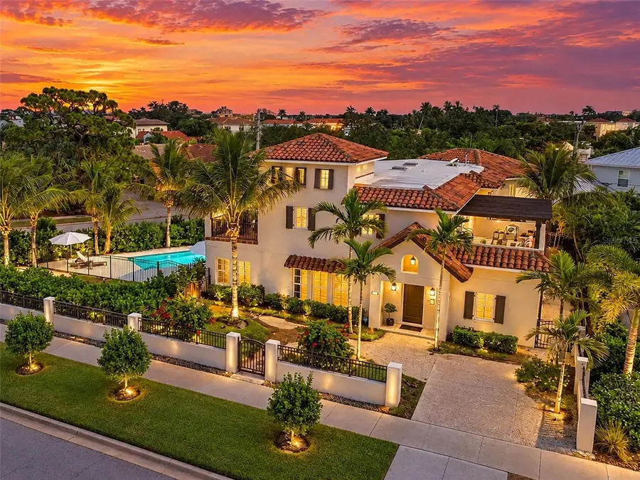 301 Ponce De Leon Avenue, Venice, FL 34285 - #2