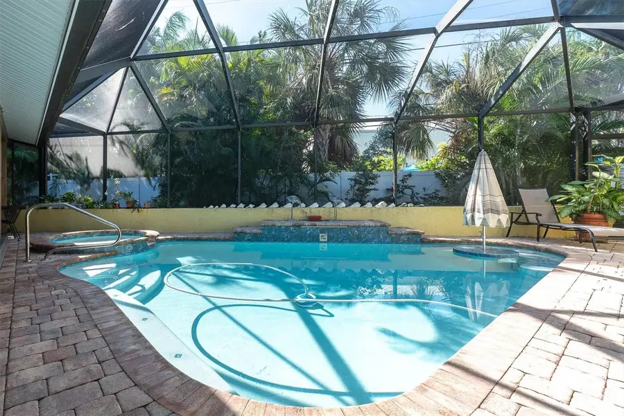 7106 Palm Drive, Holmes Beach, FL 34217 - #3