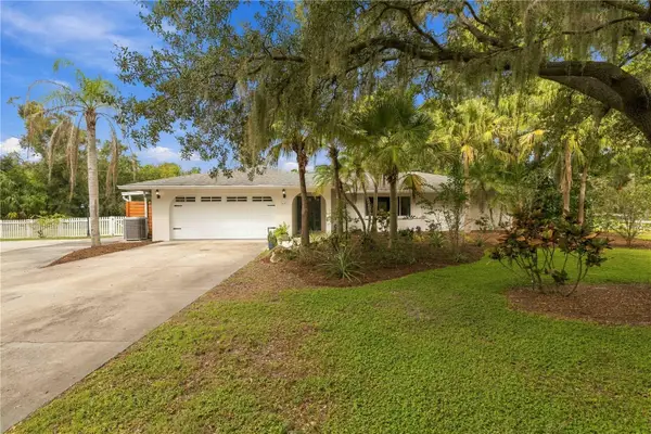 7402 Castle Drive, SARASOTA, FL 34240