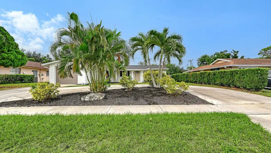 2610 Regatta Drive, Sarasota, FL 34231 - #3