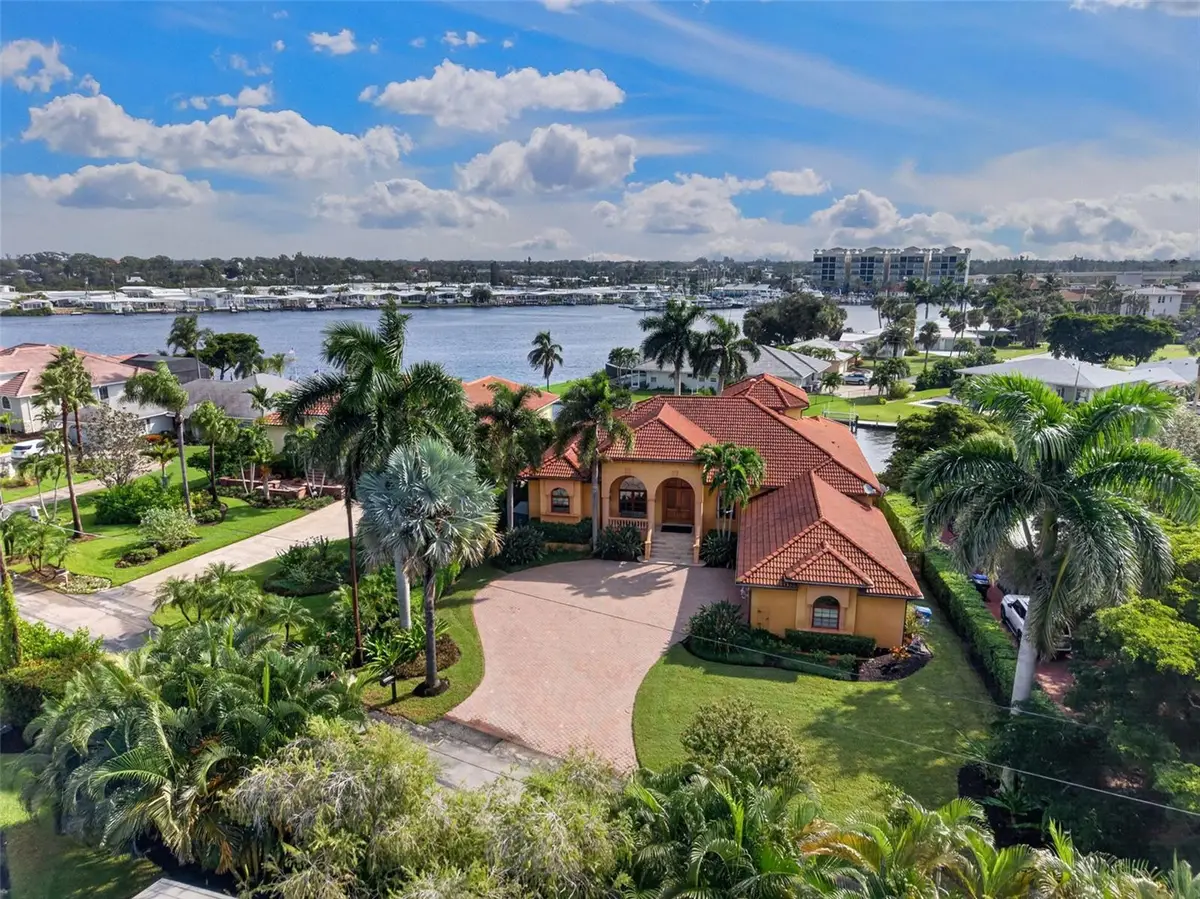 316 W Bay Drive, Venice, FL 34285 - #1
